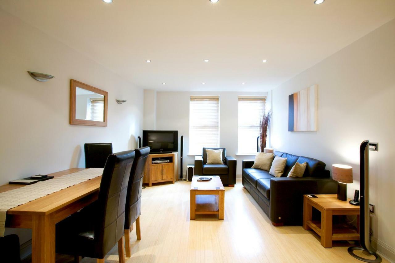 2 Bed 2 Bath At Pelican Hse In Newbury - Free Secure, Allocated Parking Exterior photo